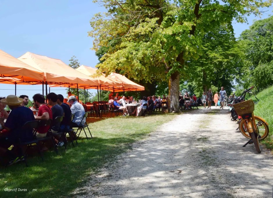 Marché de producteurs à Soumensac un dimanche été 2026